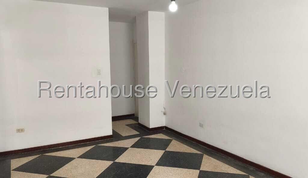 Foto 4 de Apartamento en Los Palos Grandes, Caracas