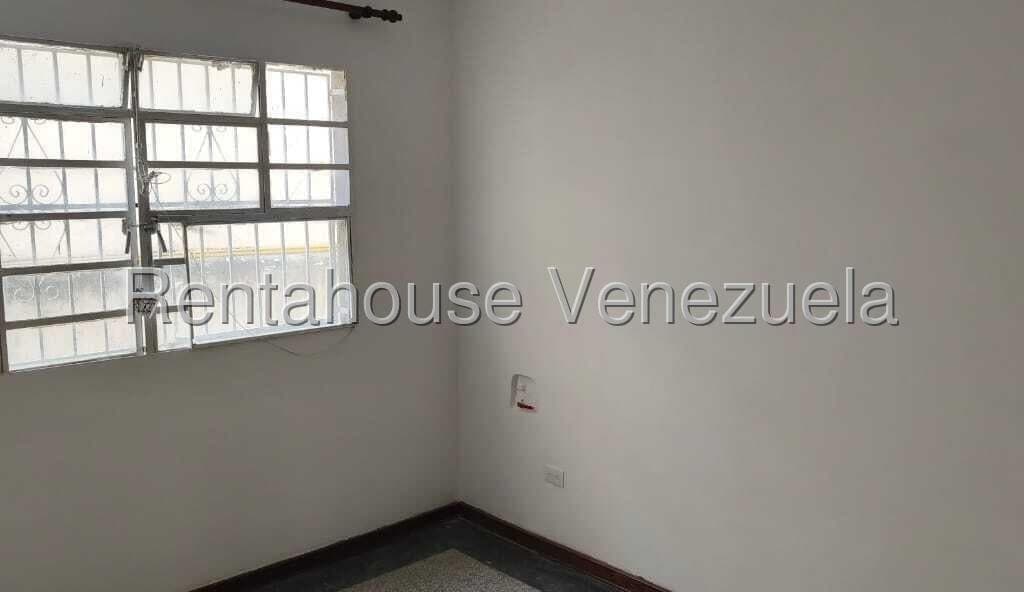 Foto 8 de Apartamento en Los Palos Grandes, Caracas