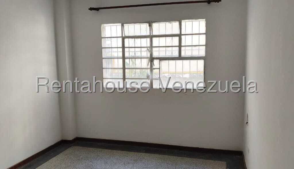 Foto 9 de Apartamento en Los Palos Grandes, Caracas