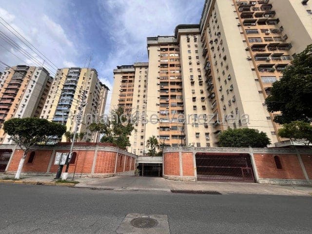 Apartamento en Urbanización El Centro, Maracay