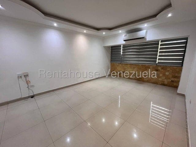 Foto 2 de Apartamento en Urbanización El Centro, Maracay