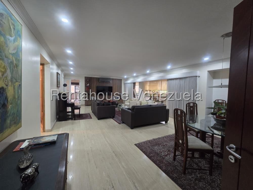 Foto 3 de Apartamento en Campo Alegre, Caracas