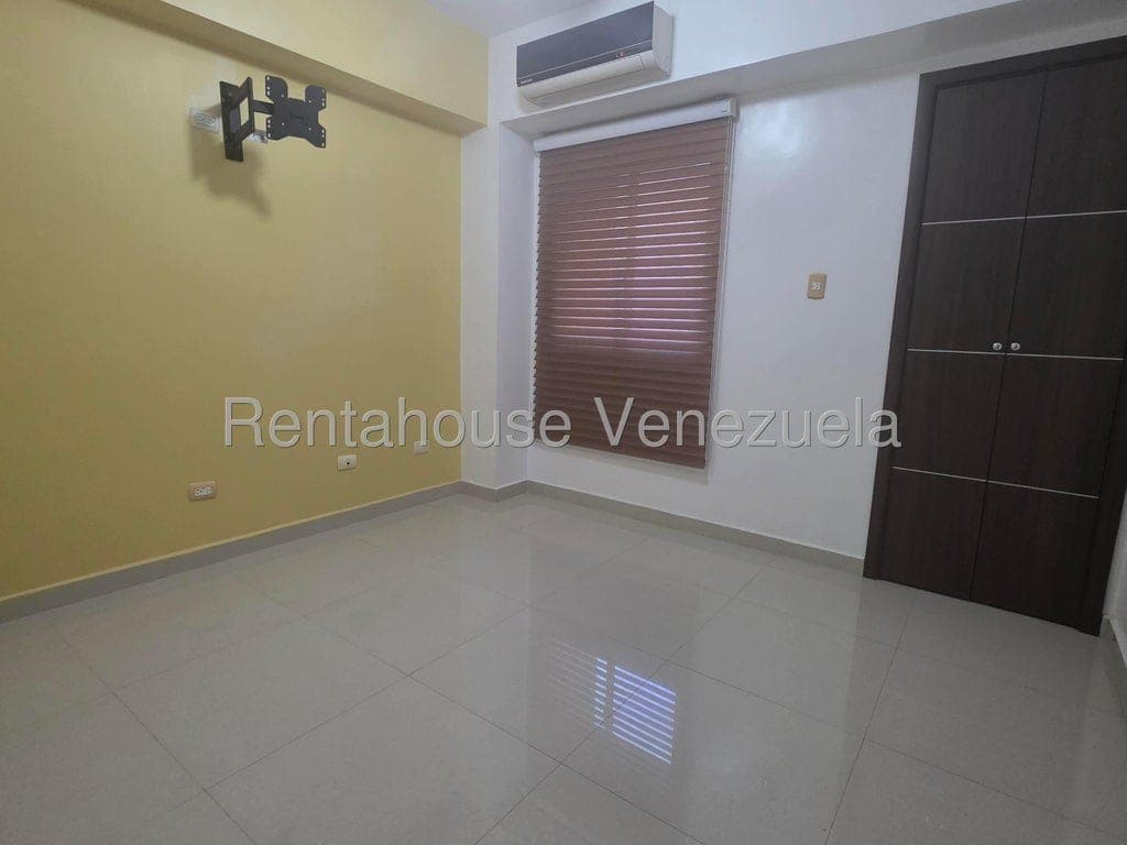 Foto 10 de Apartamento en El Parral, Valencia