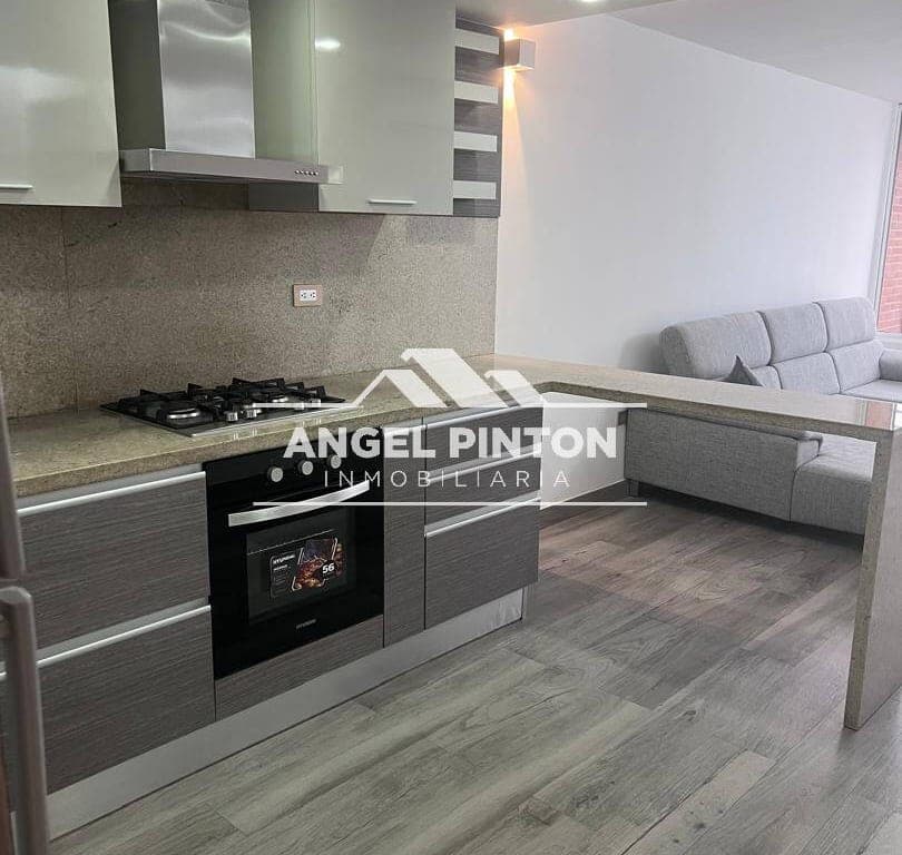 Foto 2 de Apartamento en Colinas de La Tahona, Caracas