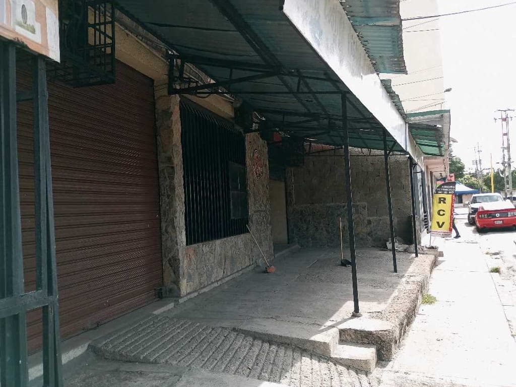 Foto 2 de Local comercial en El Centro, Maracay