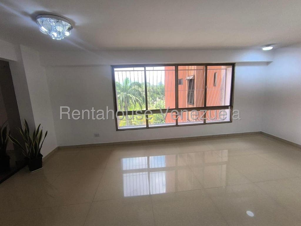 Foto 8 de Apartamento en Avenida Bolivar Norte, Valencia