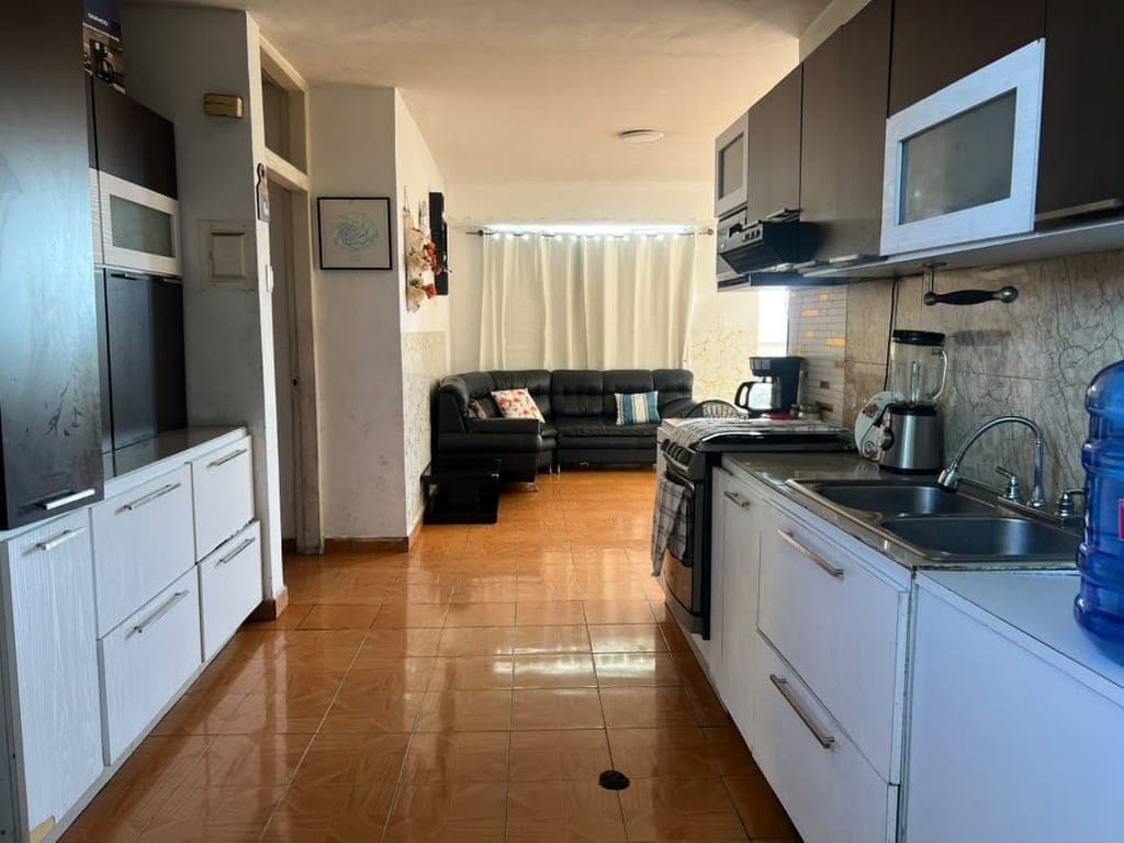 Apartamento en Av. Los Leones, Barquisimeto