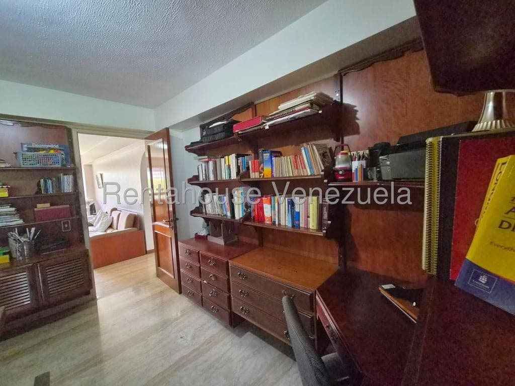 Foto 12 de Apartamento en Colinas de Valle Arriba, Caracas