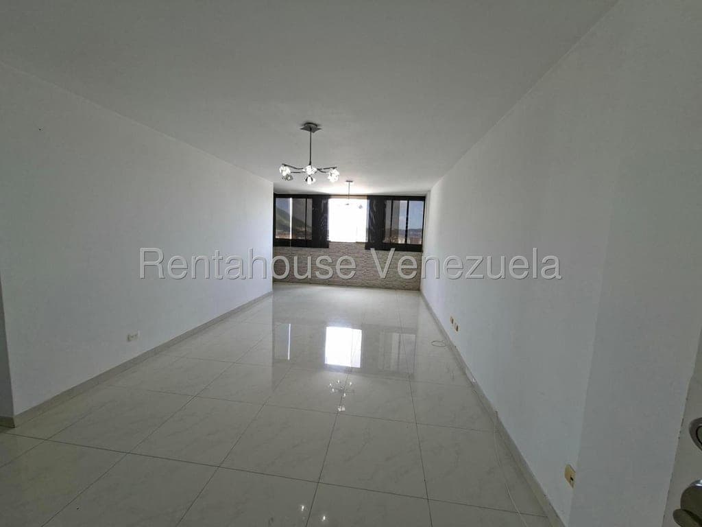 Foto 4 de Apartamento en Los Dos Caminos, Caracas