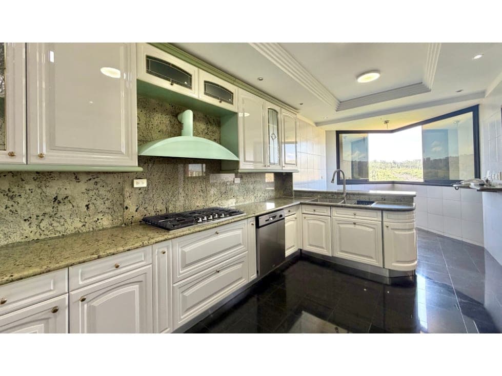 Foto 4 de Apartamento en Colinas de Tamanaco, Caracas