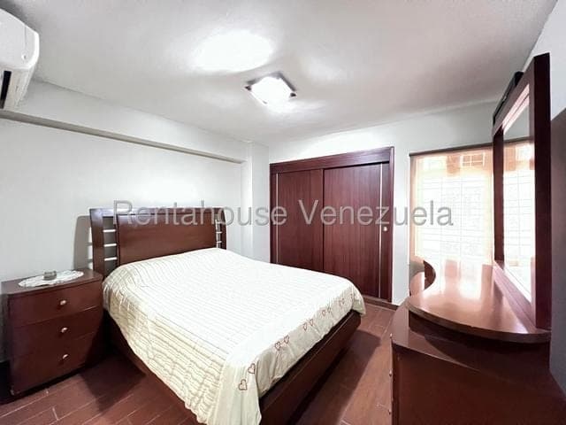 Foto 3 de Apartamento en Urbanizacion Los Chaguaramos, Maracay