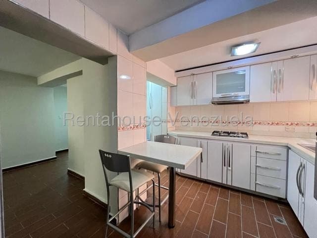Foto 5 de Apartamento en Urbanizacion Los Chaguaramos, Maracay