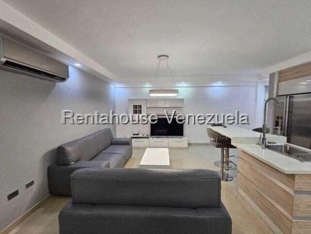 Foto 2 de Apartamento en Urbanización Base Aragua, Maracay