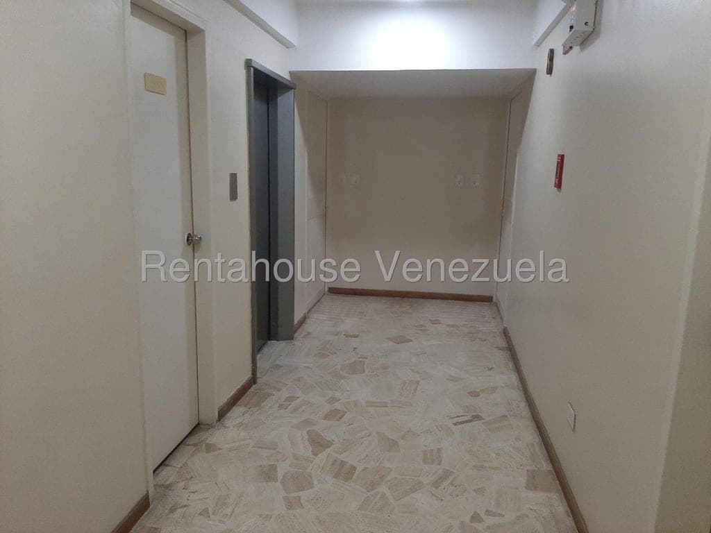 Foto 10 de Apartamento en La Alameda, Caracas