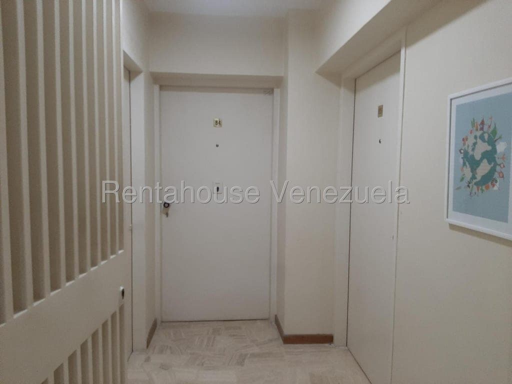 Foto 11 de Apartamento en La Alameda, Caracas