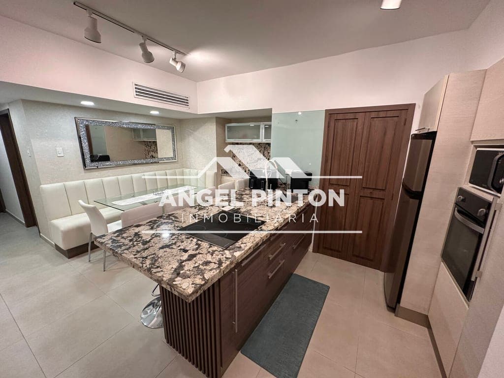 Apartamento en La Lago, Maracaibo