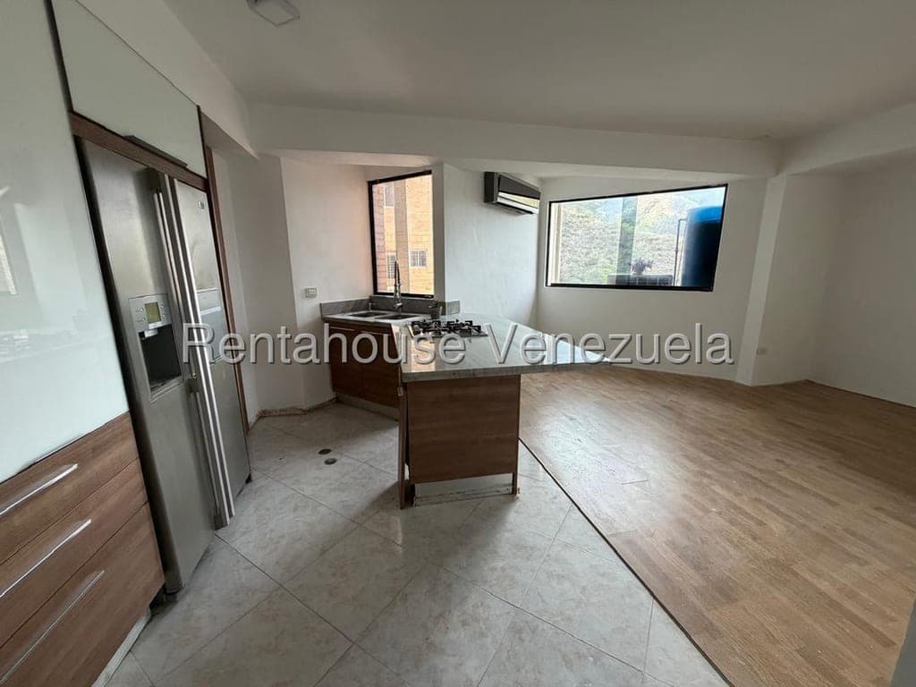 Foto 2 de Apartamento en El Parral, Valencia
