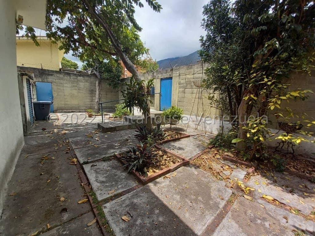 Foto 11 de Terreno en Santa Eduvigis, Caracas