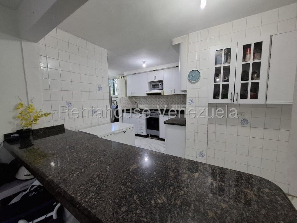 Foto 10 de Apartamento en La Urbina, Caracas