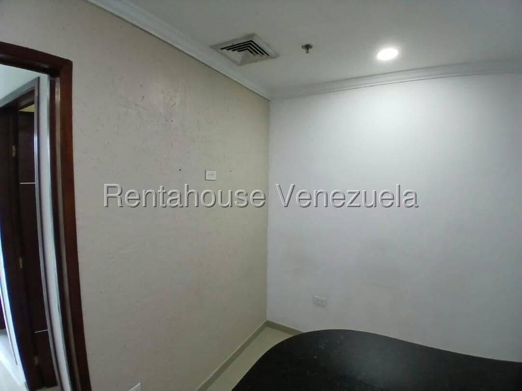 Foto 4 de Oficina en Las Mercedes, Caracas