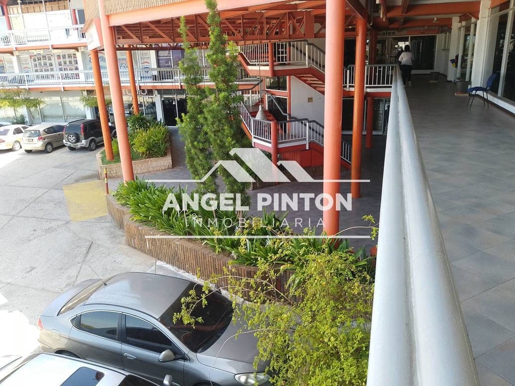 Foto 9 de Oficina en Avenida Bella Vista, Maracaibo
