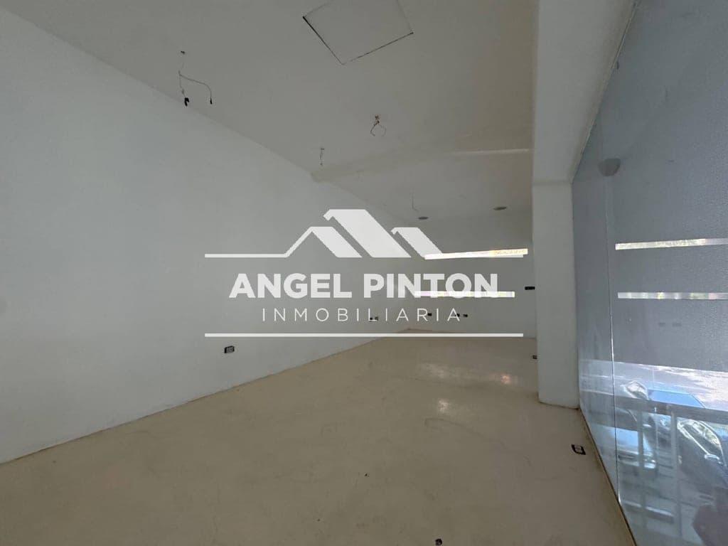 Foto 4 de Local comercial en La Lago, Maracaibo