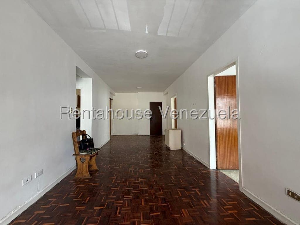 Foto 4 de Apartamento en Los Chaguaramos, Caracas