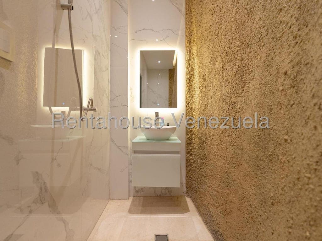 Foto 10 de Casa en Prados del Este, Caracas