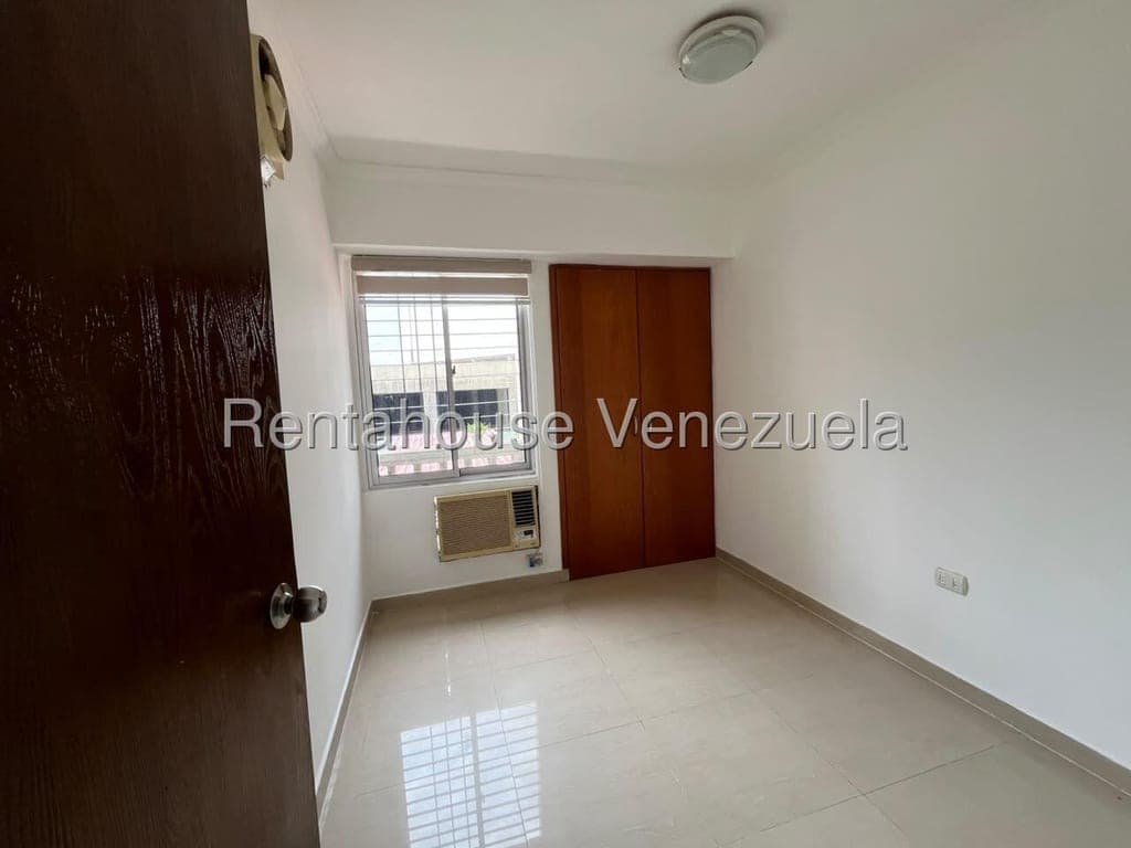 Foto 8 de Apartamento en Los Mangos, Valencia