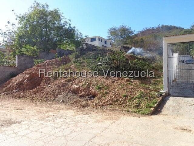 Terreno en Colinas de Guataparo, Valencia