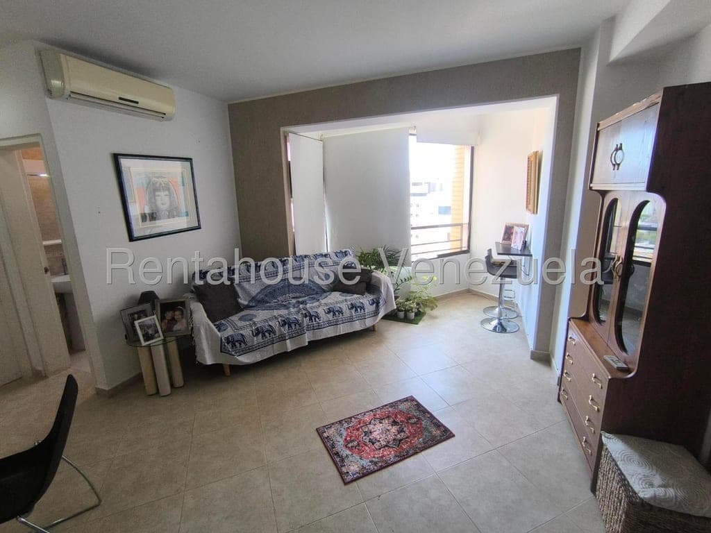 Foto 2 de Apartamento en El Parral, Valencia