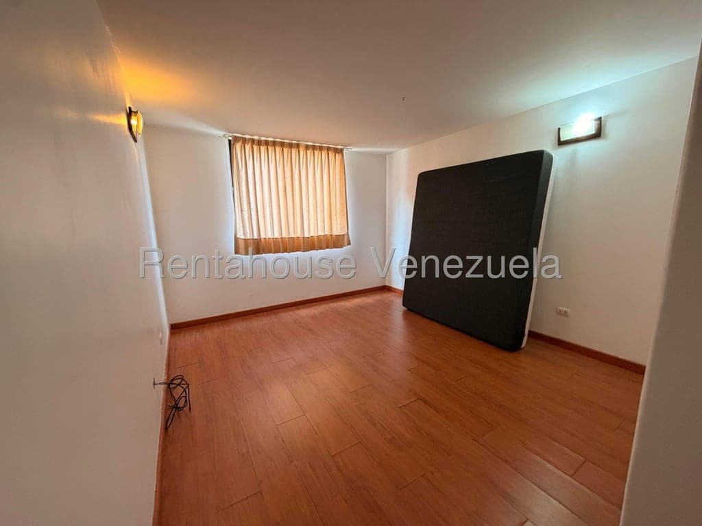Foto 7 de Apartamento en Colinas de La Tahona, Caracas