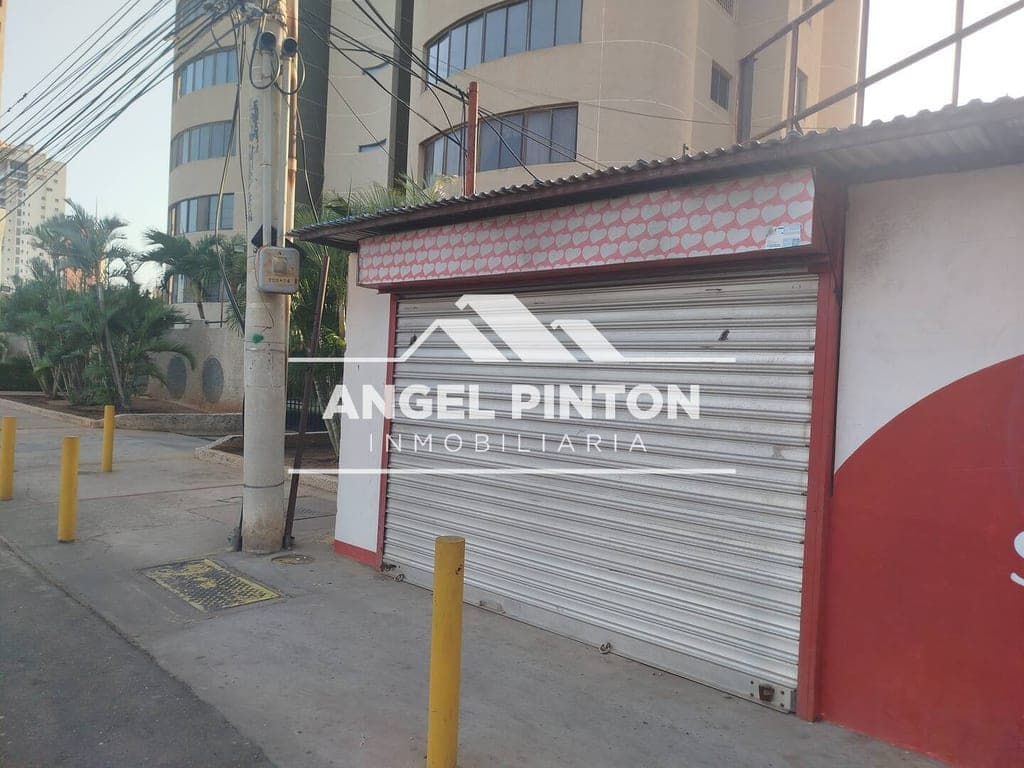 Local comercial en Avenida El Milagro, Maracaibo