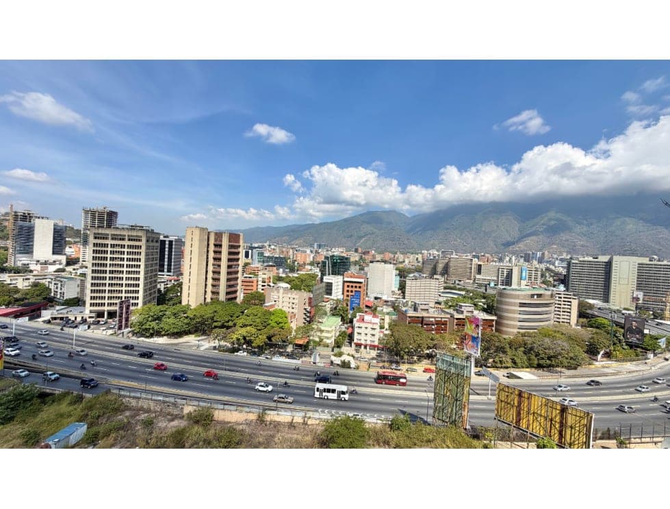 Foto 4 de Apartamento en Lomas de Las Mercedes, Caracas