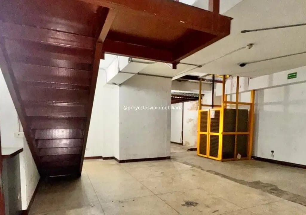 Foto 4 de Local comercial en Puente Hierro, Caracas