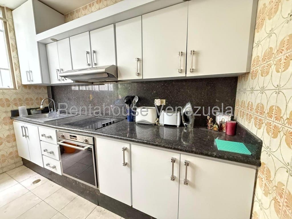 Foto 6 de Apartamento en Los Palos Grandes, Caracas