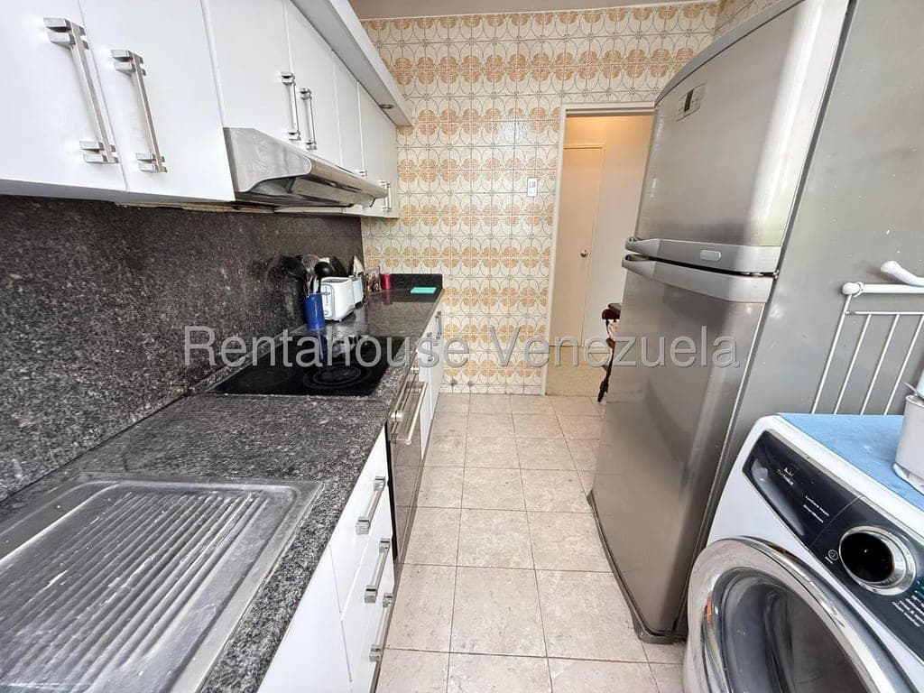 Foto 7 de Apartamento en Los Palos Grandes, Caracas