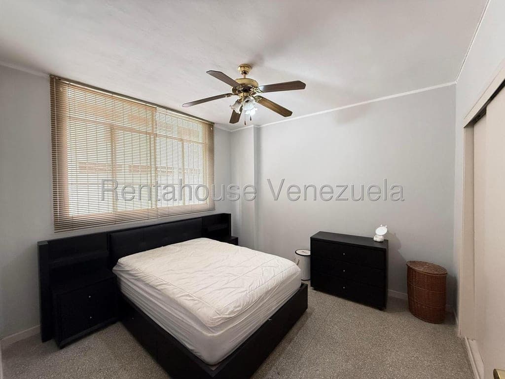 Foto 11 de Apartamento en Los Palos Grandes, Caracas