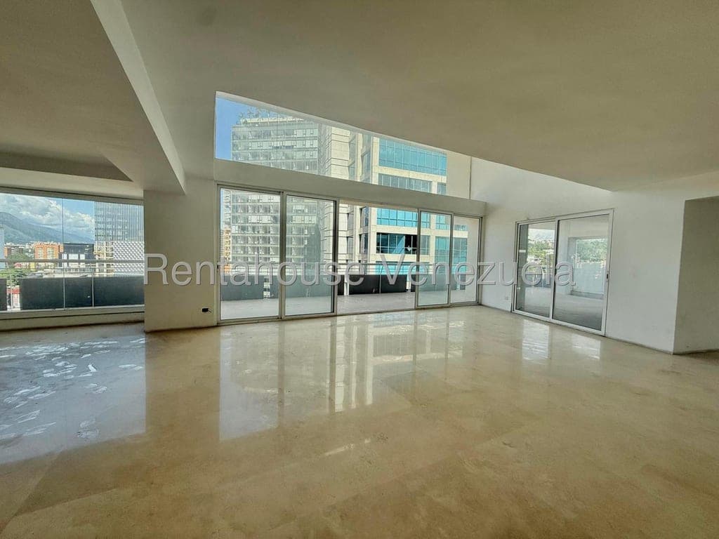Foto 2 de Apartamento en Las Mercedes, Caracas