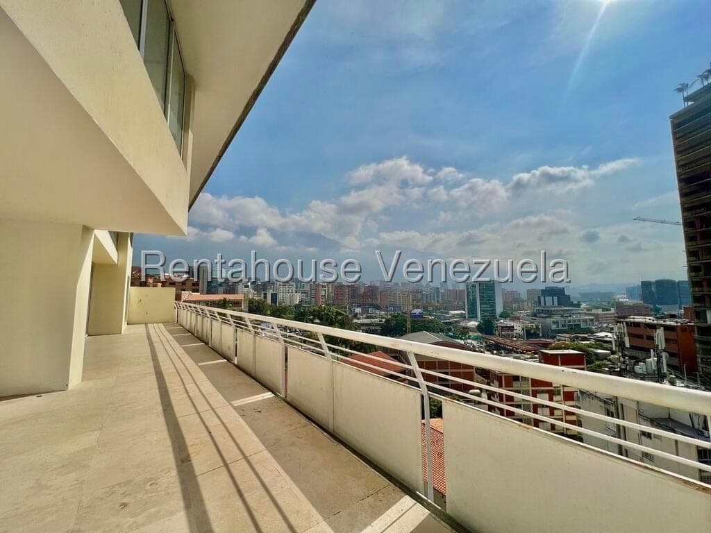 Foto 7 de Apartamento en Las Mercedes, Caracas
