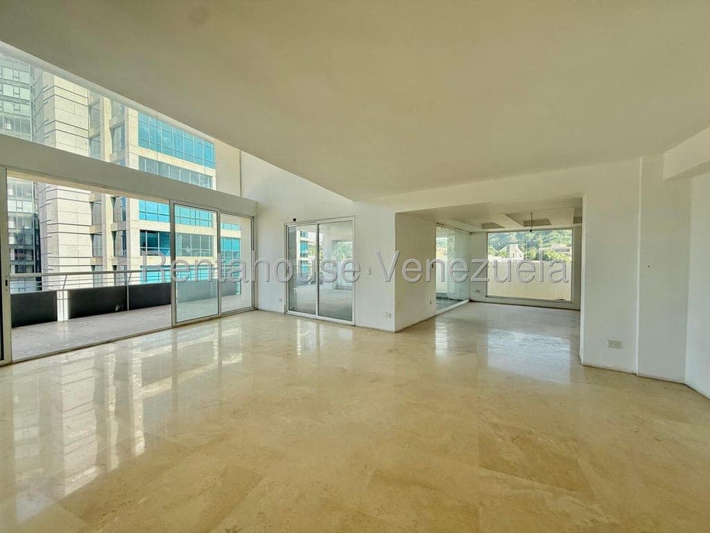 Foto 8 de Apartamento en Las Mercedes, Caracas