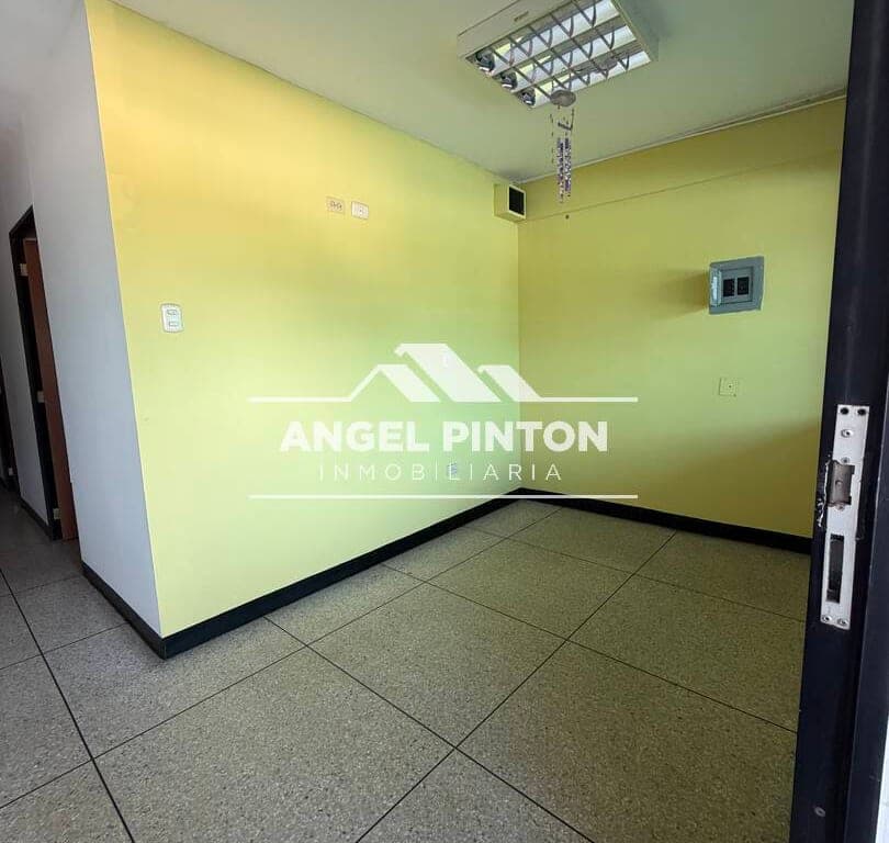 Foto 3 de Local comercial en Los Robles, Maracaibo