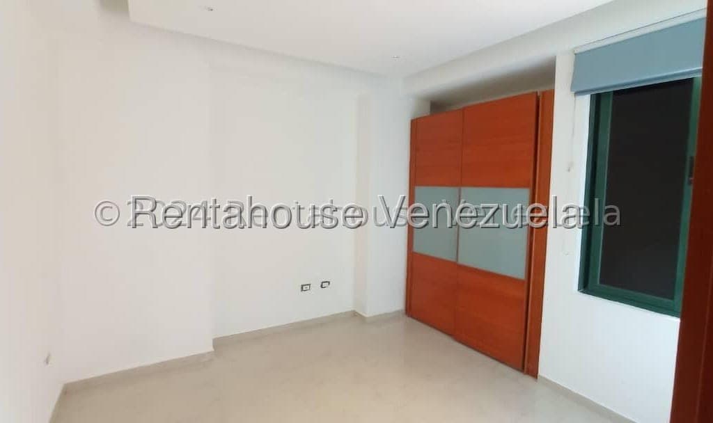 Foto 11 de Apartamento en El Parral, Valencia