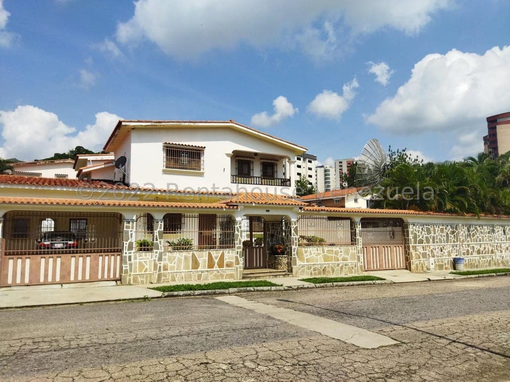 Casa en Valles de Camoruco, Valencia