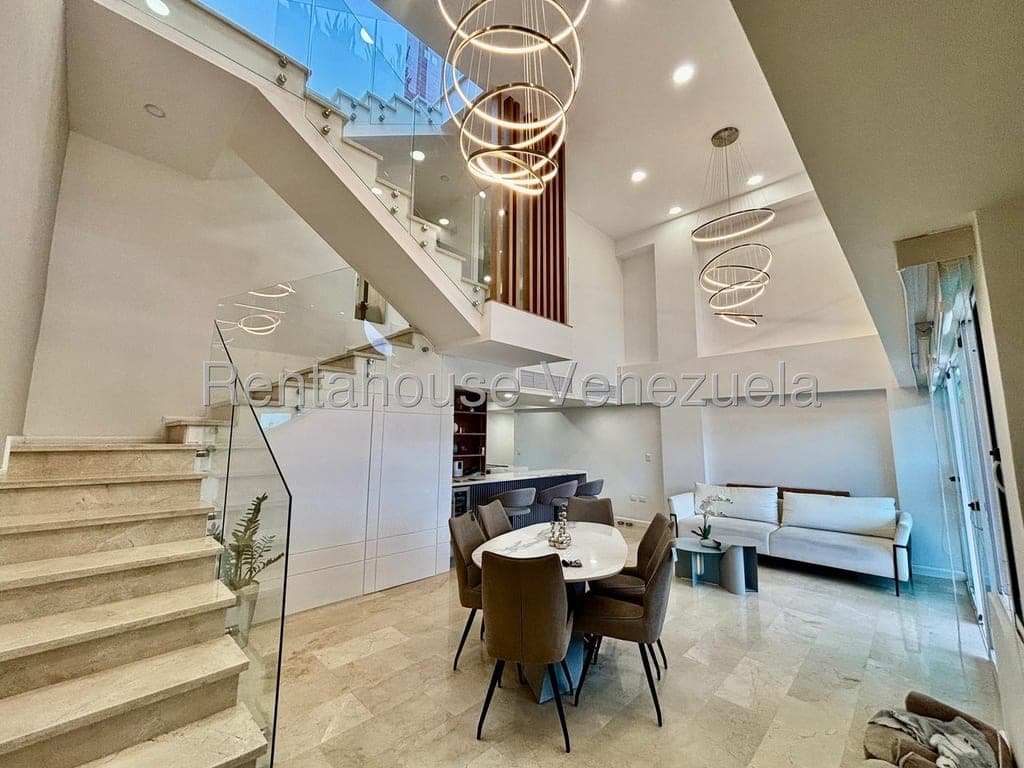 Foto 10 de Apartamento en El Rosal, Caracas