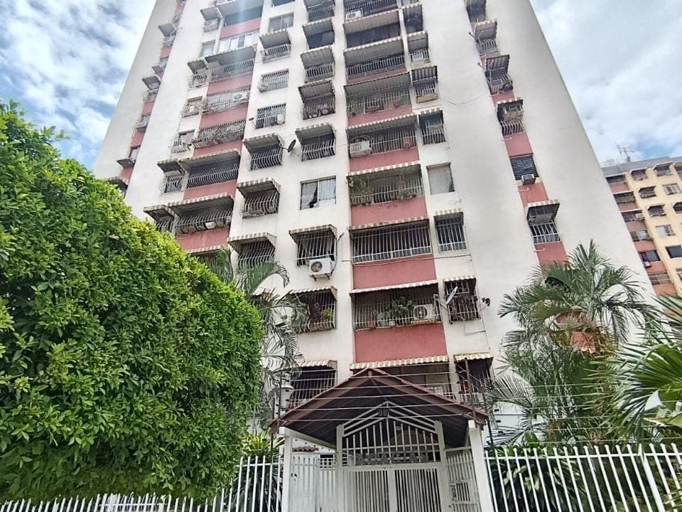 Apartamento en Urbanización Base Aragua, Maracay