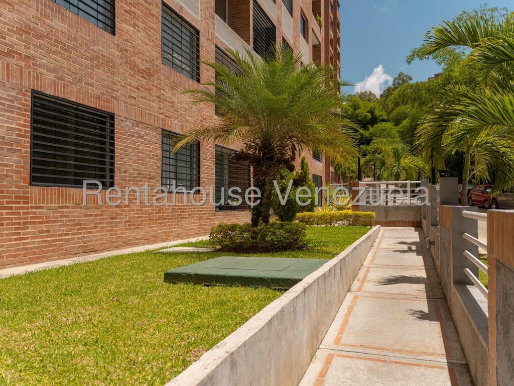 Foto 2 de Apartamento en Colinas de La Tahona, Caracas