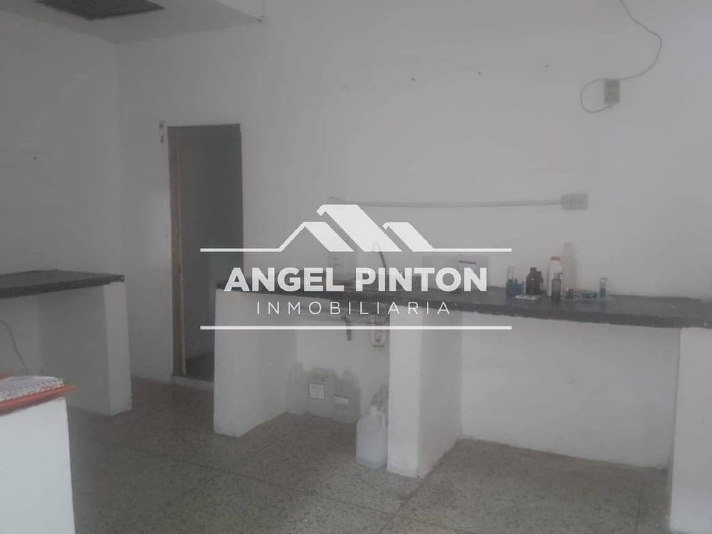 Foto 11 de Local comercial en Avenida El Milagro, Maracaibo