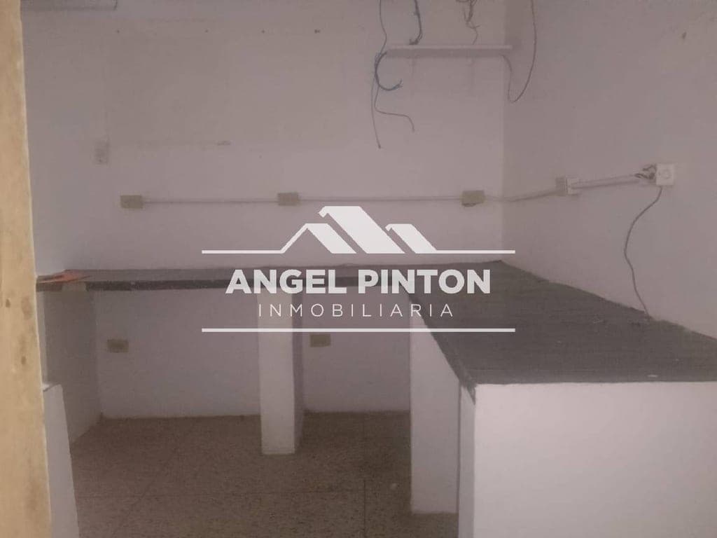 Foto 12 de Local comercial en Avenida El Milagro, Maracaibo