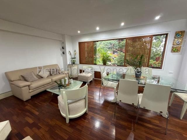 Foto 2 de Apartamento en El Rosal, Caracas